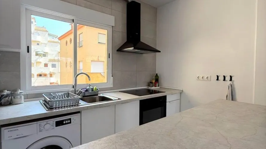 76m² penthouse for sale, Torrevieja, Spain No. 2393 № 8