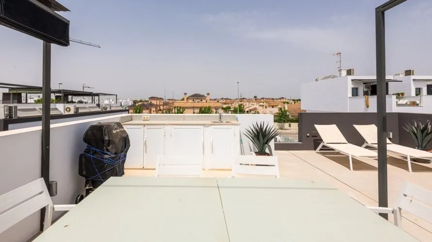 66m² apartment for sale, Pilar de la Horadada, Spain No. 2376 № 1
