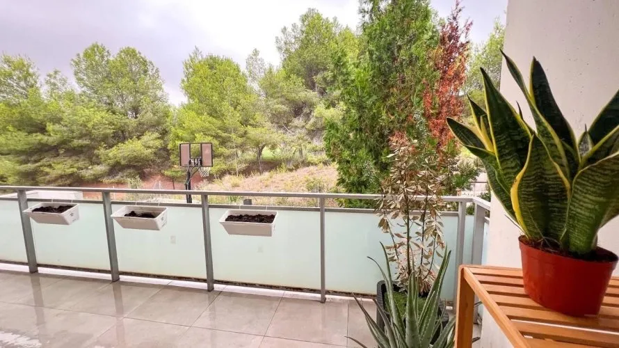 4 bedrooms apartment for sale, Chiva, Spain No. 2580 № 9