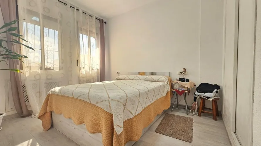 3 bedrooms apartment for sale, Torrevieja, Spain No. 2570 № 9