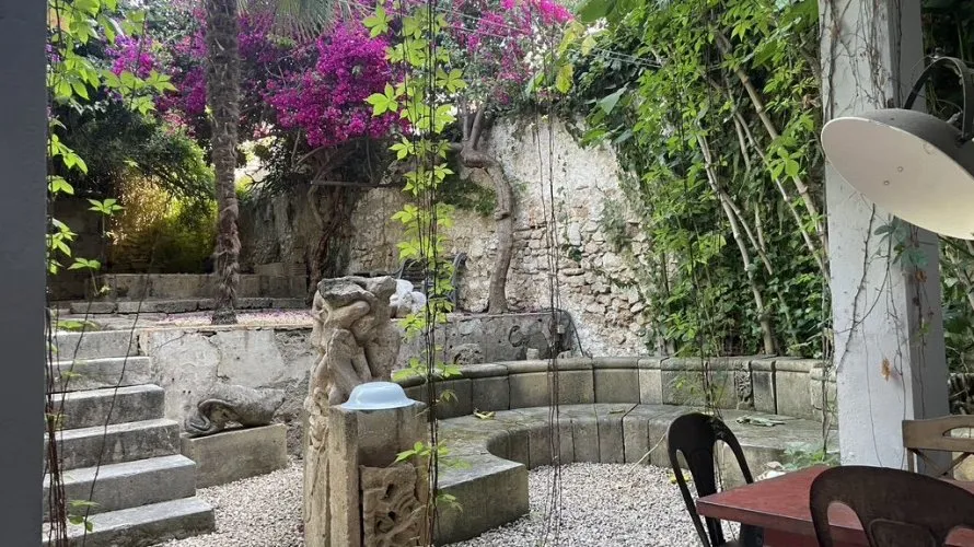 519m² house for sale, Calvarrasa de Abajo, Spain No. 2552 № 1