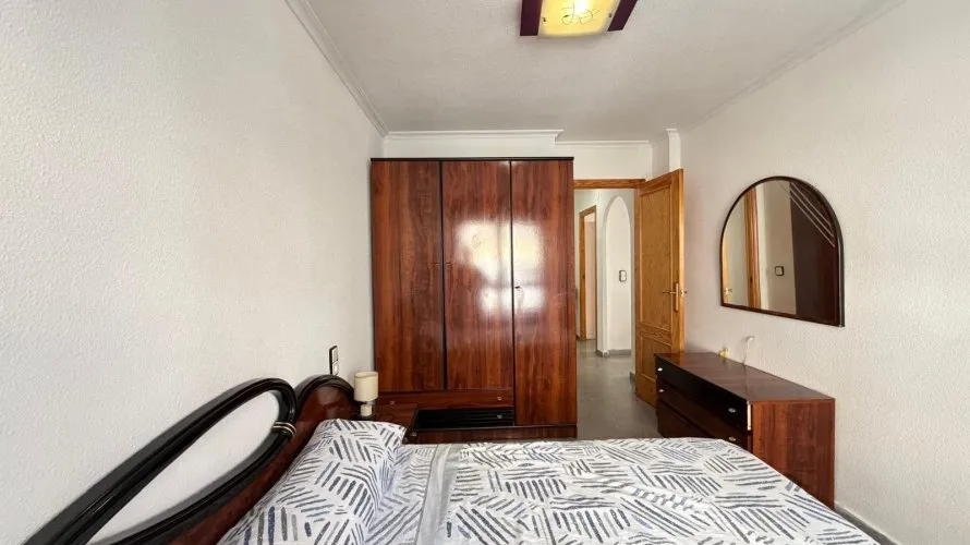 2 bedrooms apartment for sale, Torrevieja, Spain No. 2630 № 1