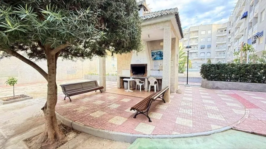 1 bedroom apartment for sale, Torrevieja, Spain No. 2557 № 4