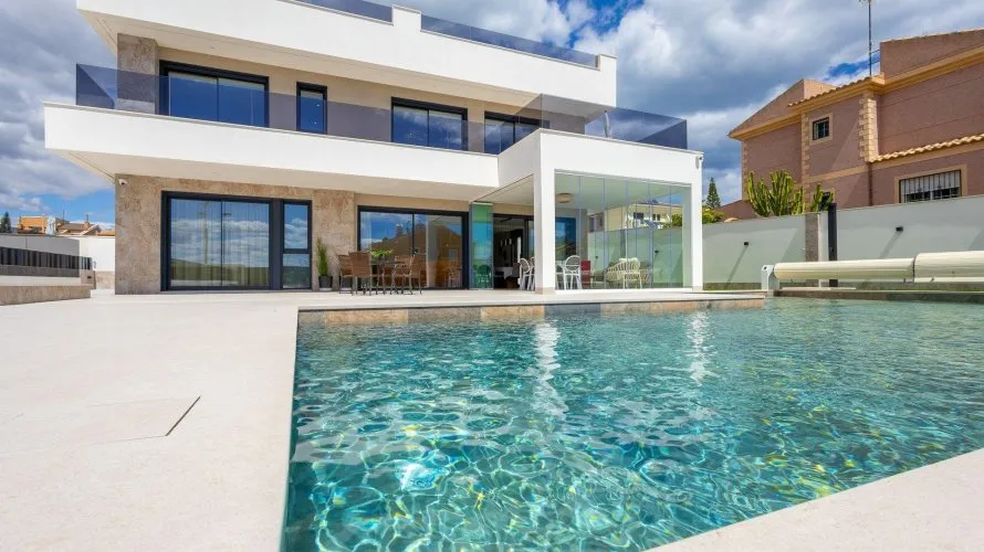 234m² villa for sale, Torrevieja, Spain No. 2594 № 4