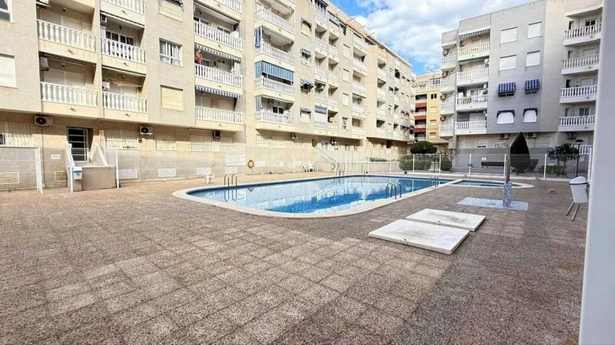 1 bedroom apartment for sale, Torrevieja, Spain No. 2557 № 17
