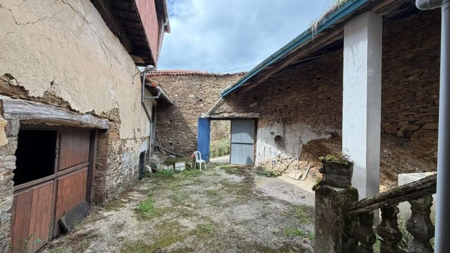 5 bedrooms house for sale, Salas, Spain No. 2634 № 21