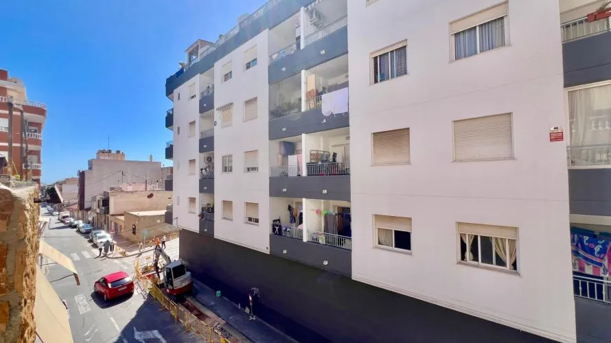 1 bedroom apartment for sale, Torrevieja, Spain No. 2623 № 21
