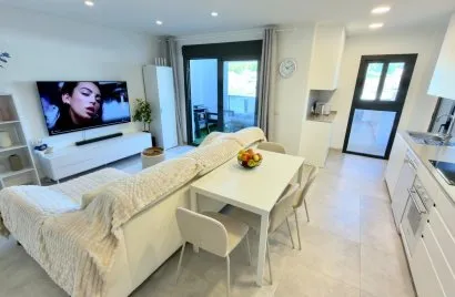 3 bedrooms apartment for sale, Villajoyosa, Spain No. 2657