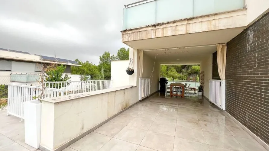 4 bedrooms apartment for sale, Chiva, Spain No. 2580 № 6