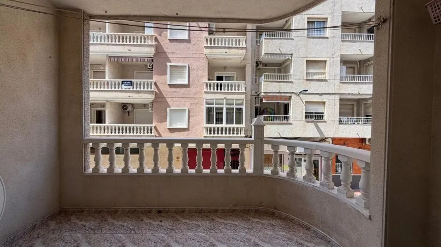 2 bedrooms apartment for sale, Torrevieja, Spain No. 2624 № 7