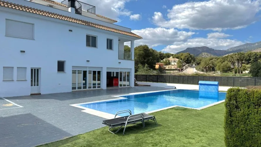 4 bedrooms house for sale, Totana, Spain No. 2533 № 27