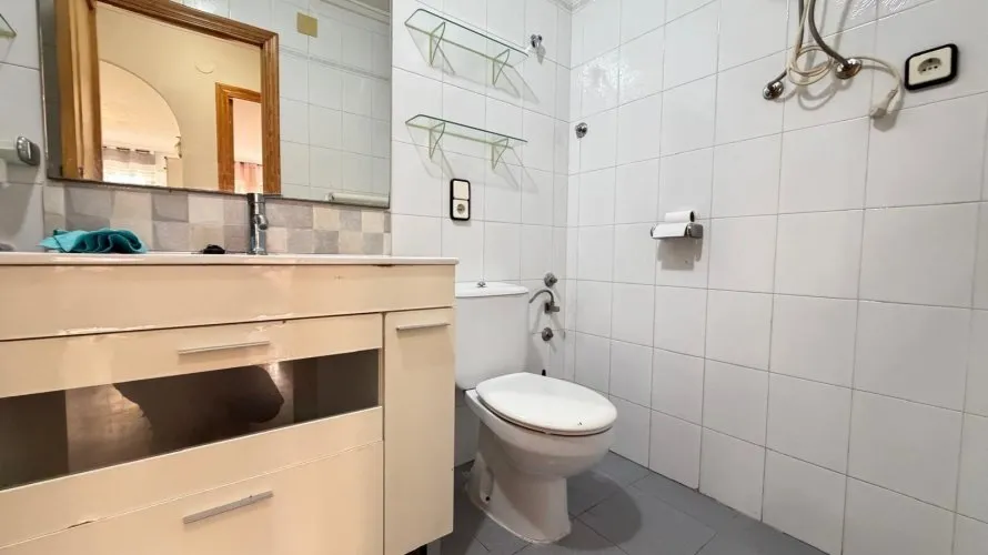 2 bedrooms apartment for sale, Torrevieja, Spain No. 2630 № 12