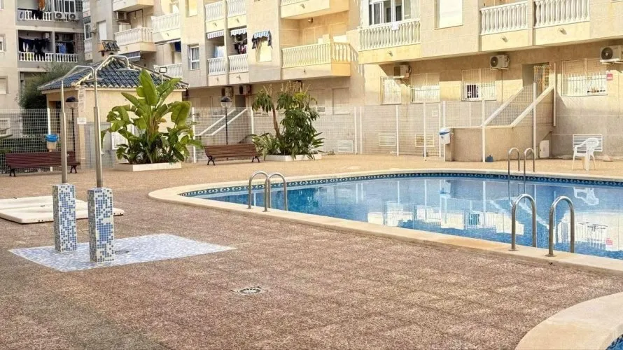 1 bedroom apartment for sale, Torrevieja, Spain No. 2557 № 16