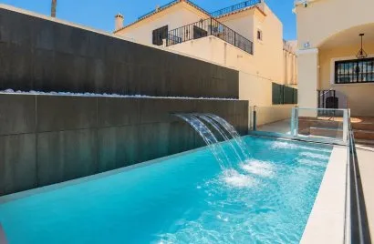 114m² villa for sale, Torrevieja, Spain No. 2585