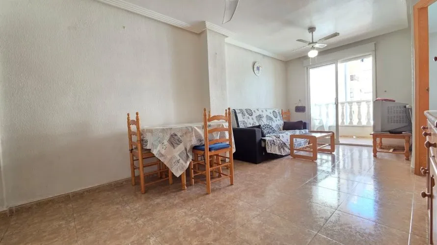 2 bedrooms apartment for sale, Torrevieja, Spain No. 2569 № 13