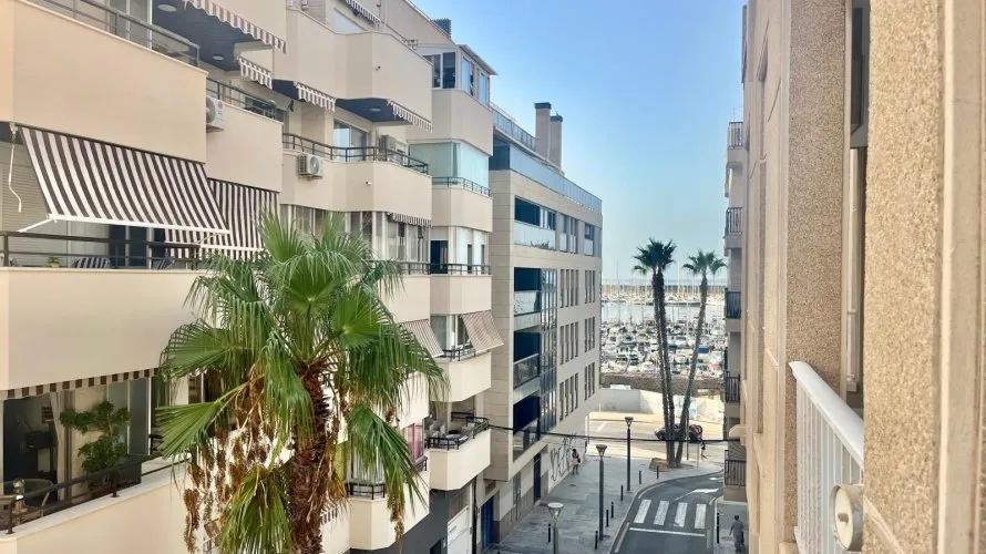 3 bedrooms apartment for sale, Torrevieja, Spain No. 2607 № 25