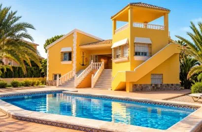 3 bedrooms villa for sale, La Manga del Mar Menor, Spain No. 2561