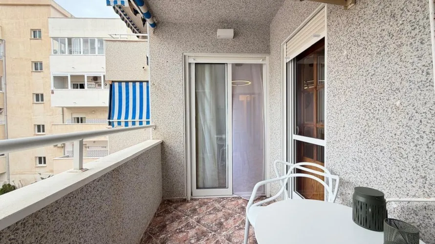 2 bedrooms apartment for sale, Torrevieja, Spain No. 2636 № 3
