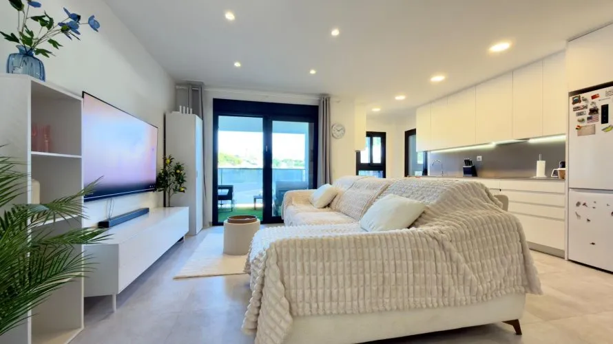 3 bedrooms apartment for sale, Villajoyosa, Spain No. 2657 № 8