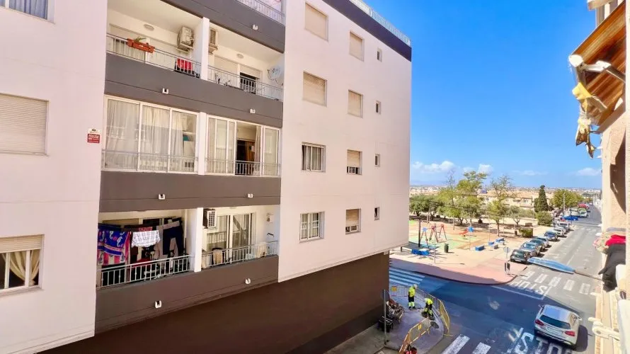 1 bedroom apartment for sale, Torrevieja, Spain No. 2623 № 20