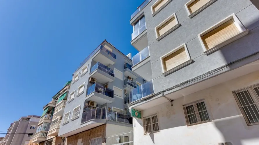26m² apartment for sale, Torrevieja, Spain No. 2576 № 3