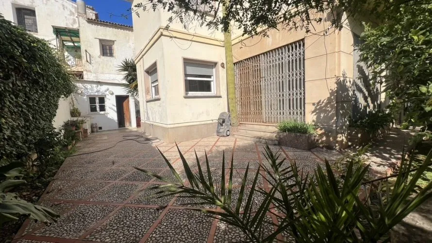 352m² villa for sale, Denia, Spain No. 2544 № 1
