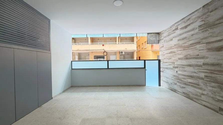 2 bedrooms apartment for sale, Torrevieja, Spain No. 2664 № 23