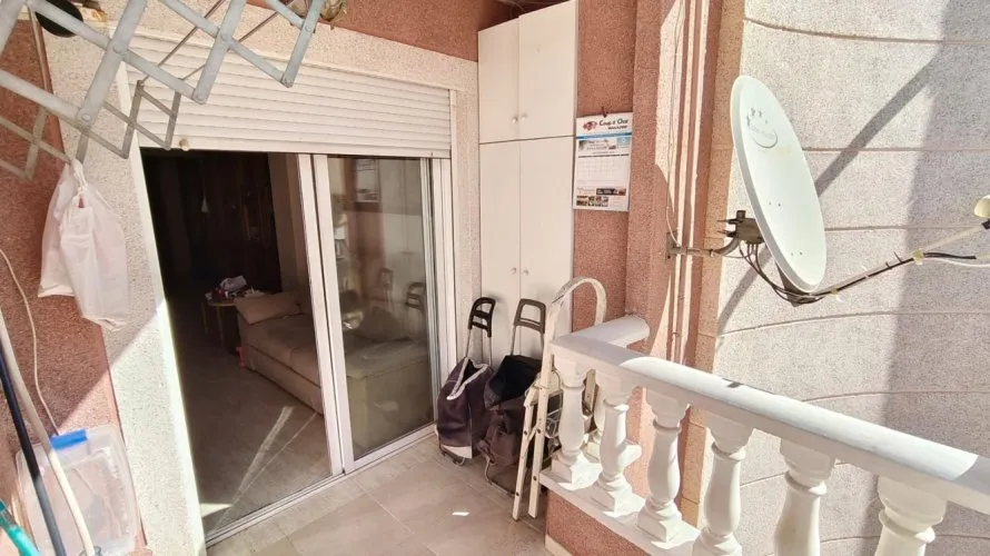 3 bedrooms apartment for sale, Torrevieja, Spain No. 2722 № 2
