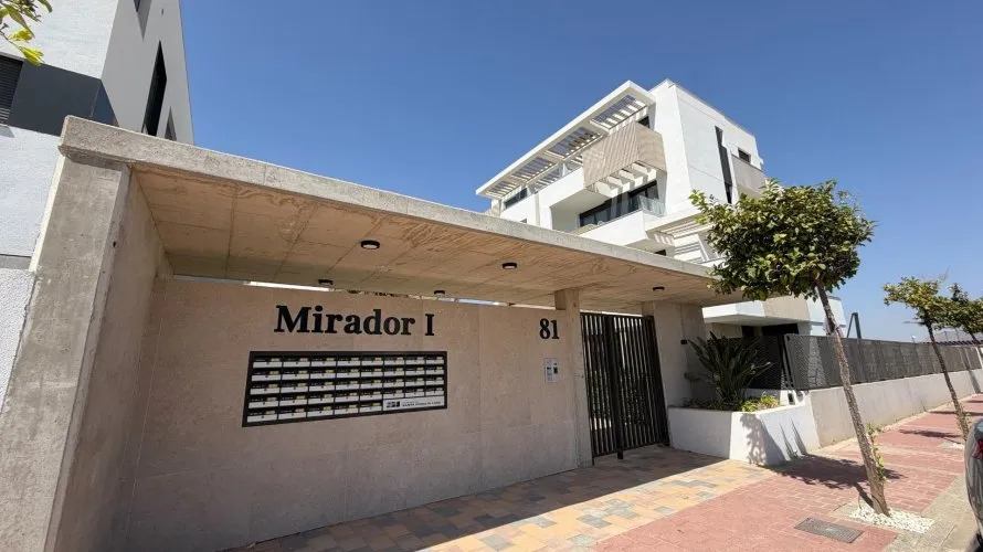 2 bedrooms apartment for sale, Los Alcazares, Spain No. 2604 № 13