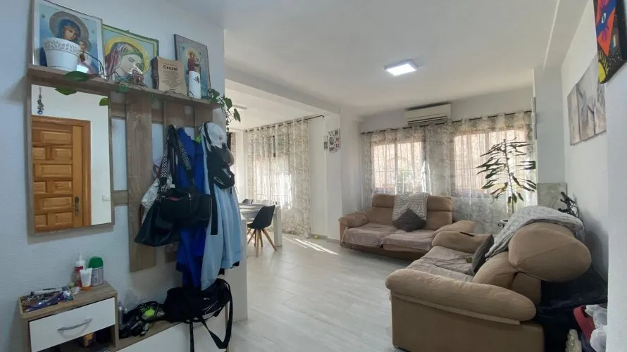 3 bedrooms apartment for sale, Torrevieja, Spain No. 2570 № 15