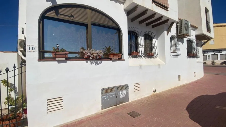 3 bedrooms apartment for sale, Torrevieja, Spain No. 2570 № 21