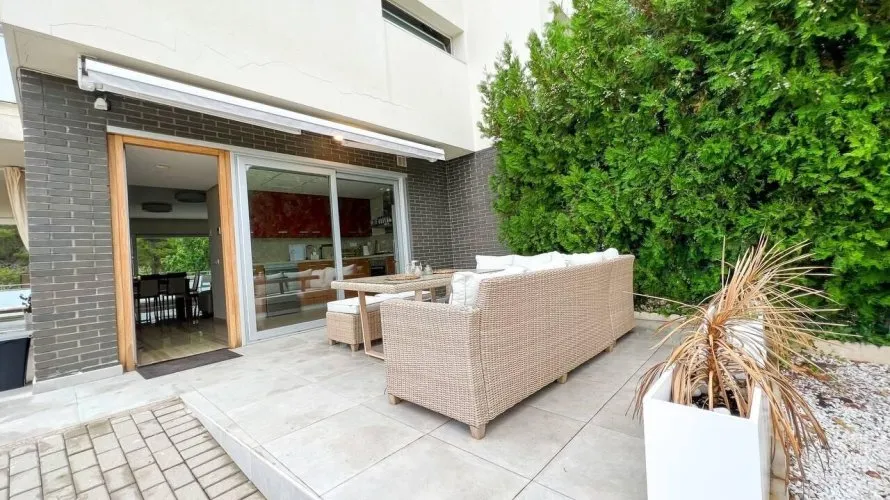 4 bedrooms apartment for sale, Chiva, Spain No. 2580 № 11