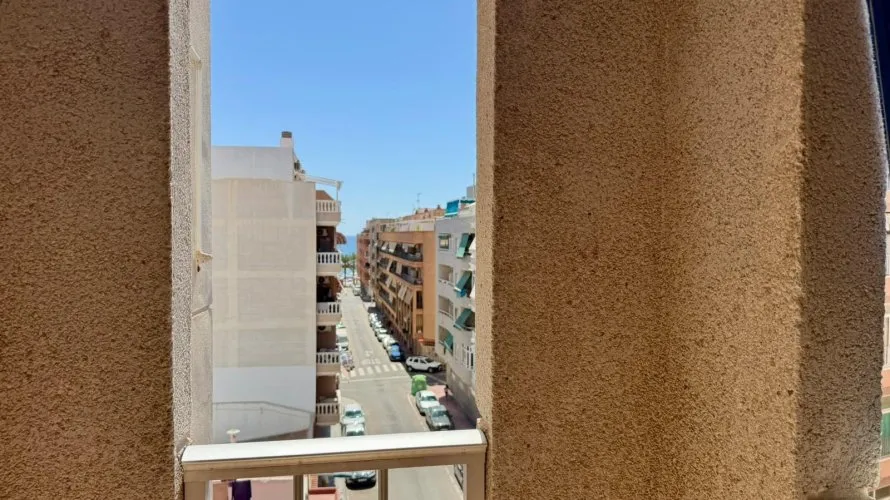 1 bedroom apartment for sale, Torrevieja, Spain No. 2566 № 13