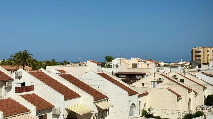 1 bedroom penthouse for sale, Torrevieja, Spain No. 2567 № 18
