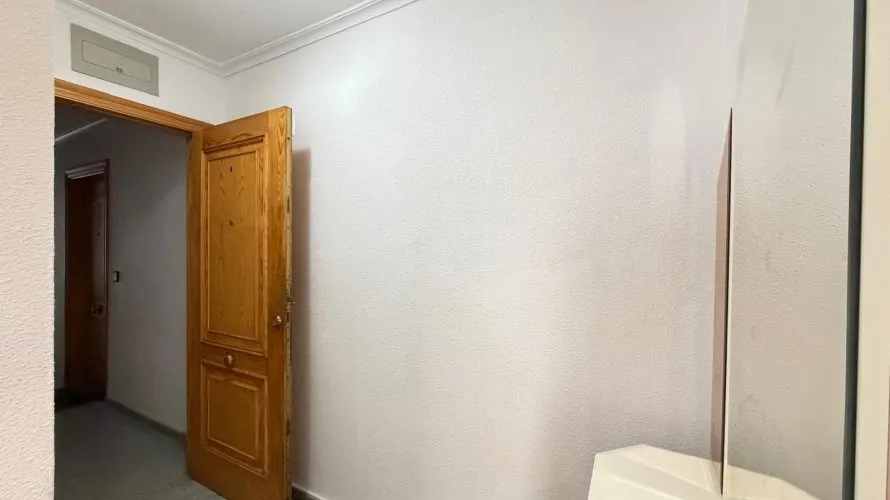 2 bedrooms apartment for sale, Torrevieja, Spain No. 2630 № 25