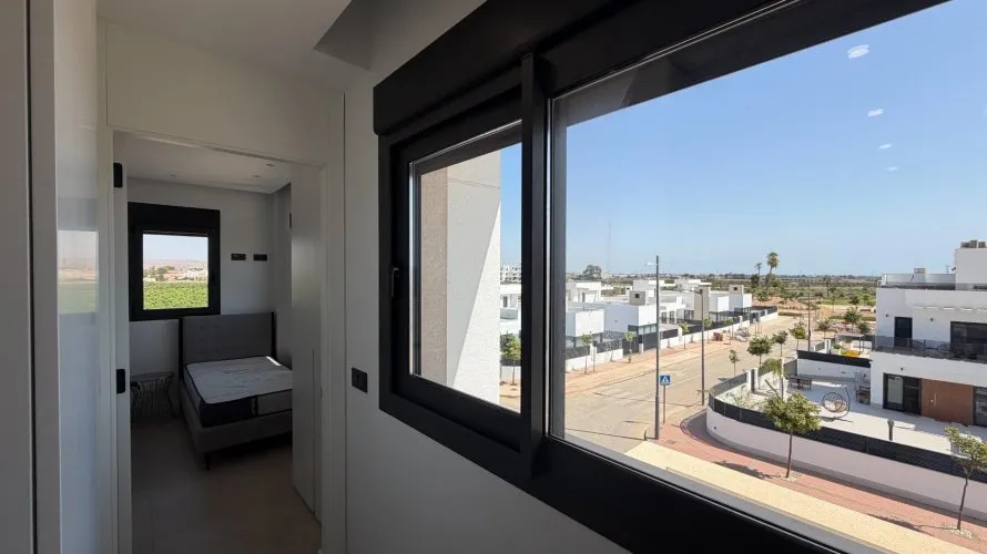2 bedrooms apartment for sale, Los Alcazares, Spain No. 2604 № 10