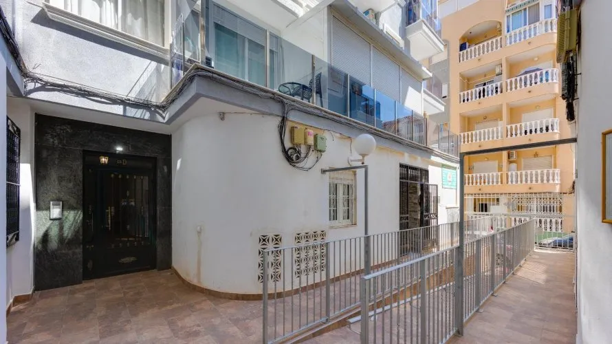 26m² apartment for sale, Torrevieja, Spain No. 2576 № 5