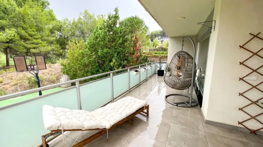 4 bedrooms apartment for sale, Chiva, Spain No. 2580 № 8