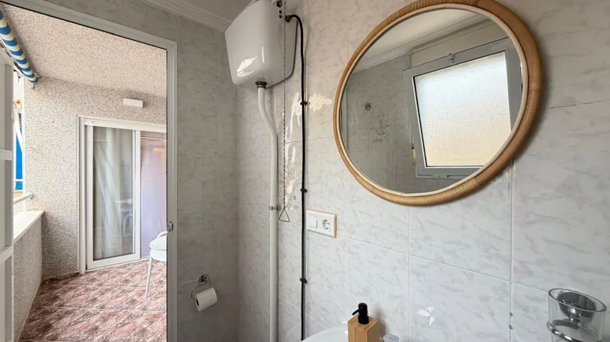 2 bedrooms apartment for sale, Torrevieja, Spain No. 2636 № 1