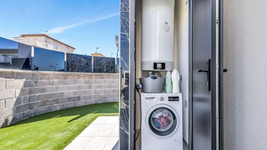 120m² villa for sale, Torrevieja, Spain No. 2591
