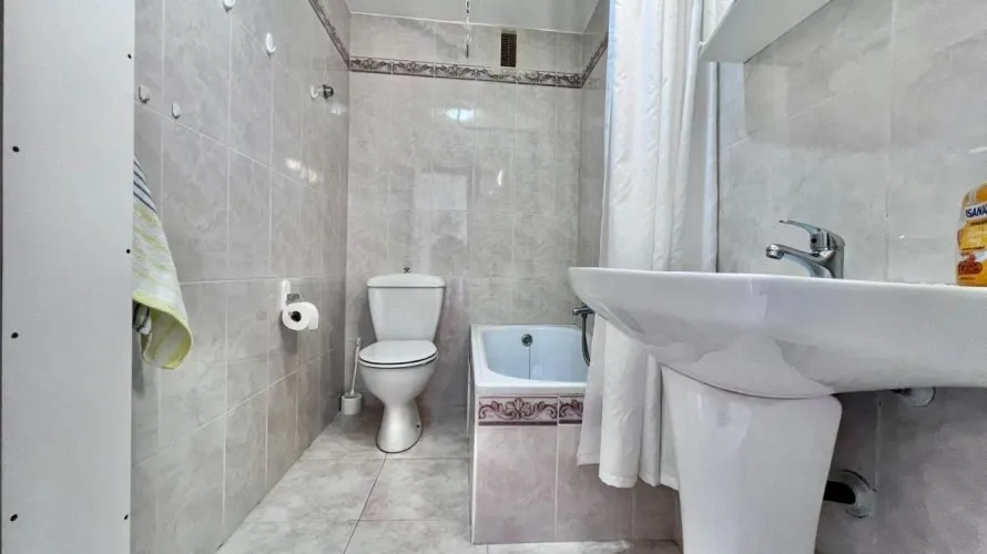 65m² apartment for sale, Torrevieja, Spain No. 2859 № 17