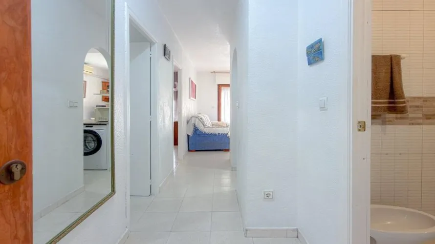1 bedroom apartment for sale, Torrevieja, Spain No. 2890 № 2