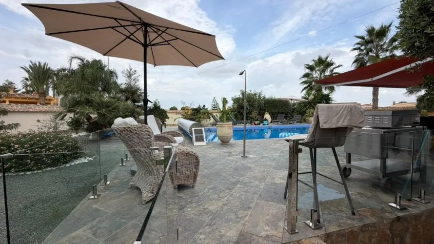 4 bedrooms apartment for sale, Catral, Spain No. 2822 № 28