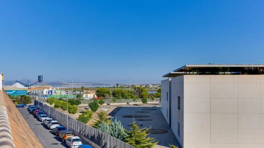 61m² penthouse for sale, Torrevieja, Spain No. 2744 № 4