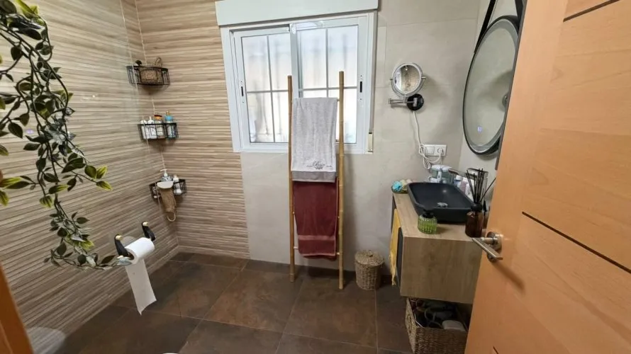 4 bedrooms apartment for sale, Catral, Spain No. 2822