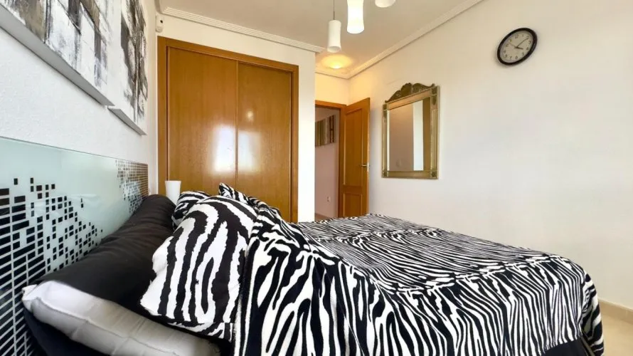 78m² penthouse for sale, Torrevieja, Spain No. 2855 № 6