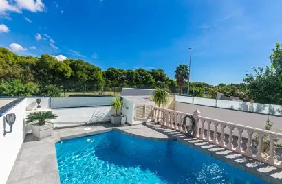 94m² house for sale, Mil Palmeras, Spain No. 2808
