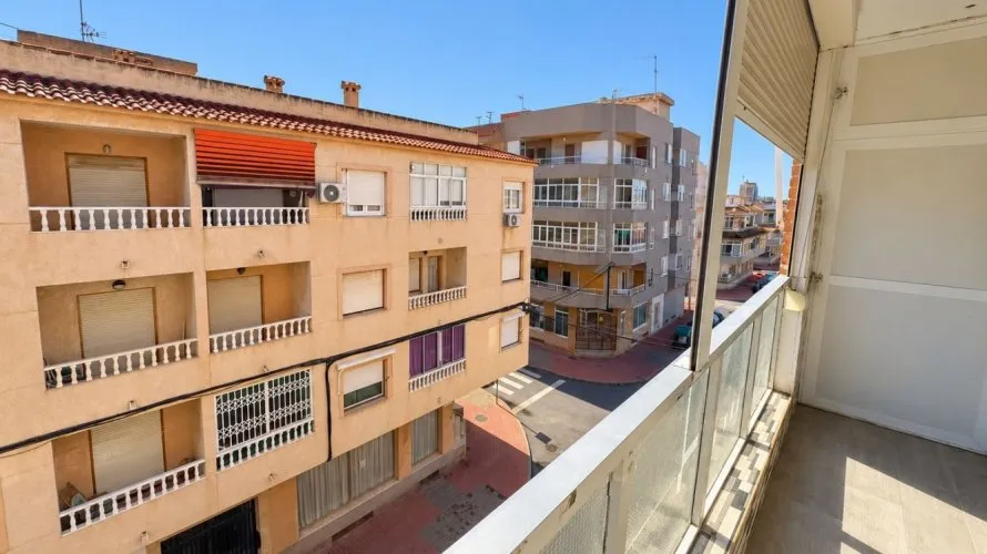 78m² apartment for sale, Torrevieja, Spain No. 2817 № 10