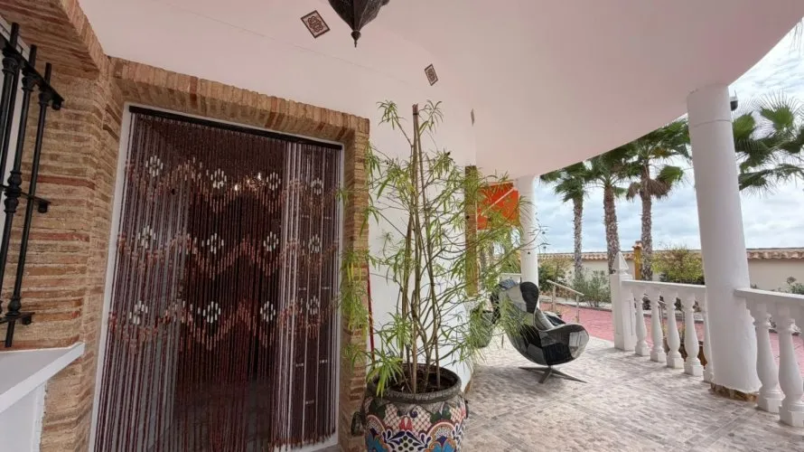 4 bedrooms apartment for sale, Catral, Spain No. 2822 № 17